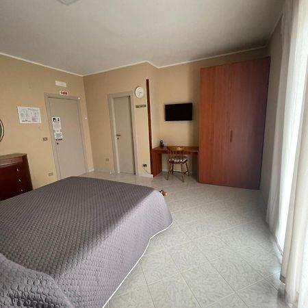 Dolci Sogni Bed & Breakfast Mugnano del Cardinale Bagian luar foto