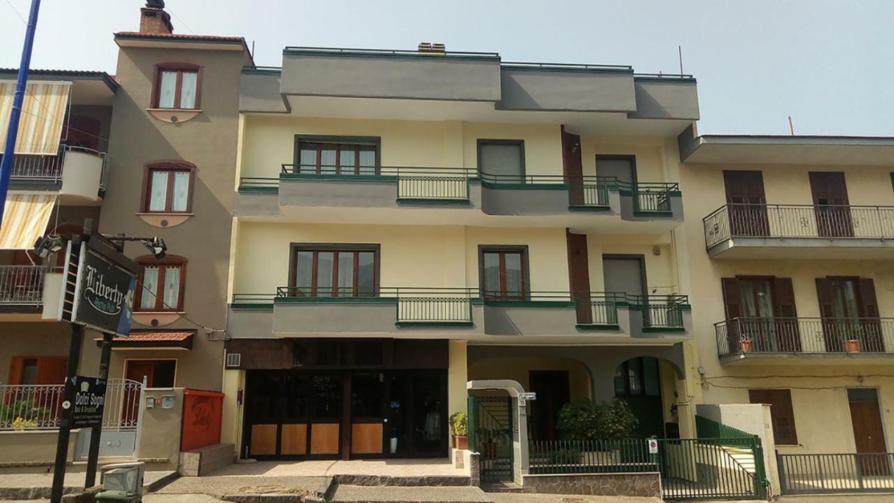 Dolci Sogni Bed & Breakfast Mugnano del Cardinale Bagian luar foto